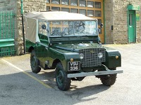 Land Rover Centre 573447 Image 3
