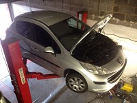 Car Co repairs 569249 Image 1